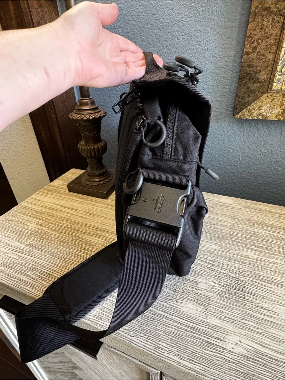 NEW!!! BLACKHAWK! Diversion Courier Bag